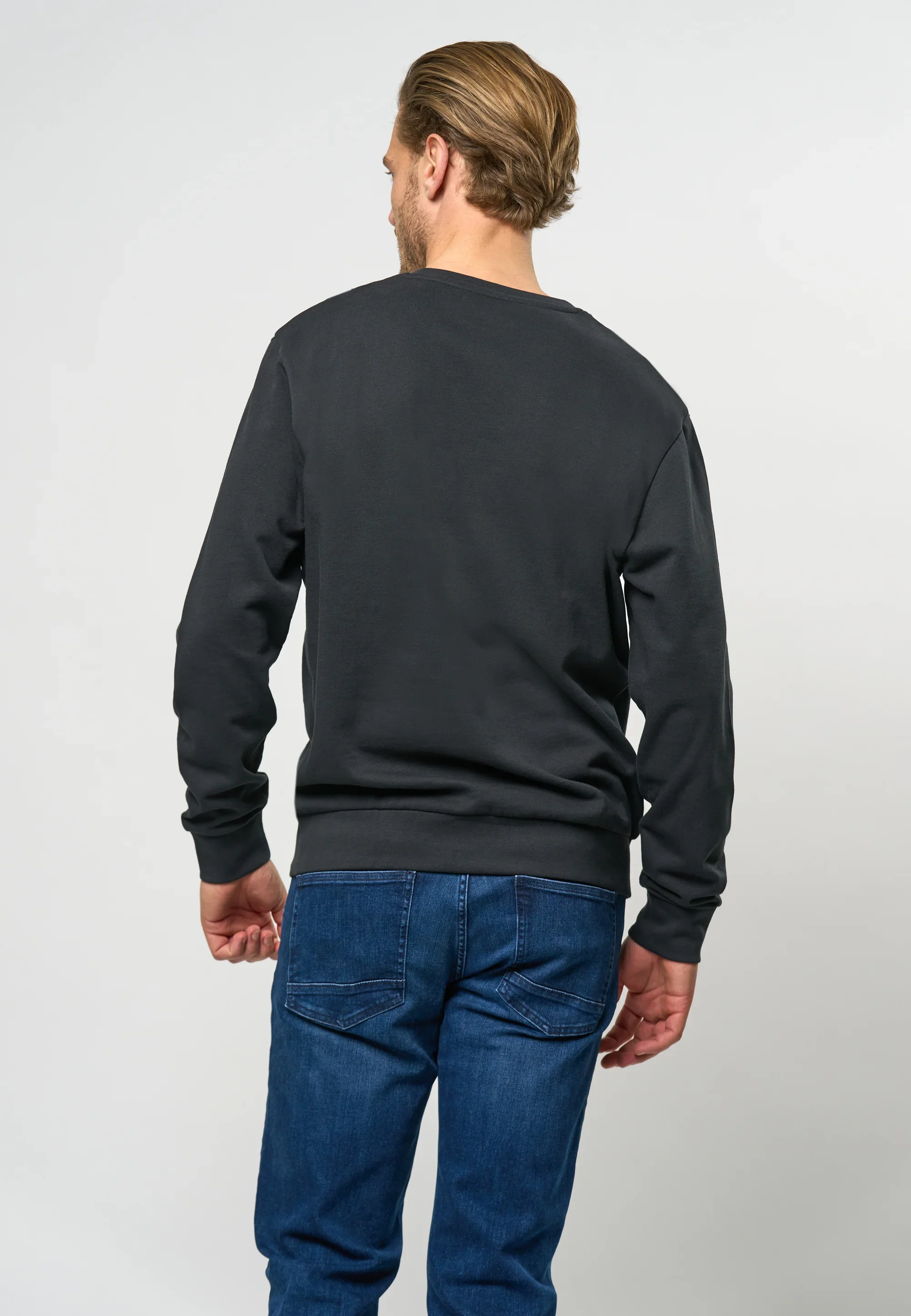 Adler Sweatshirt - Image 2