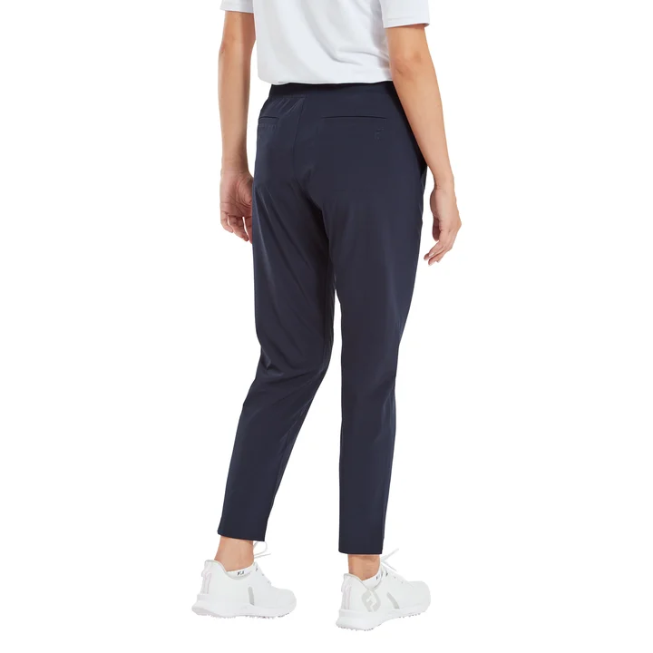 Lightweight Cropped Pant - Image 2