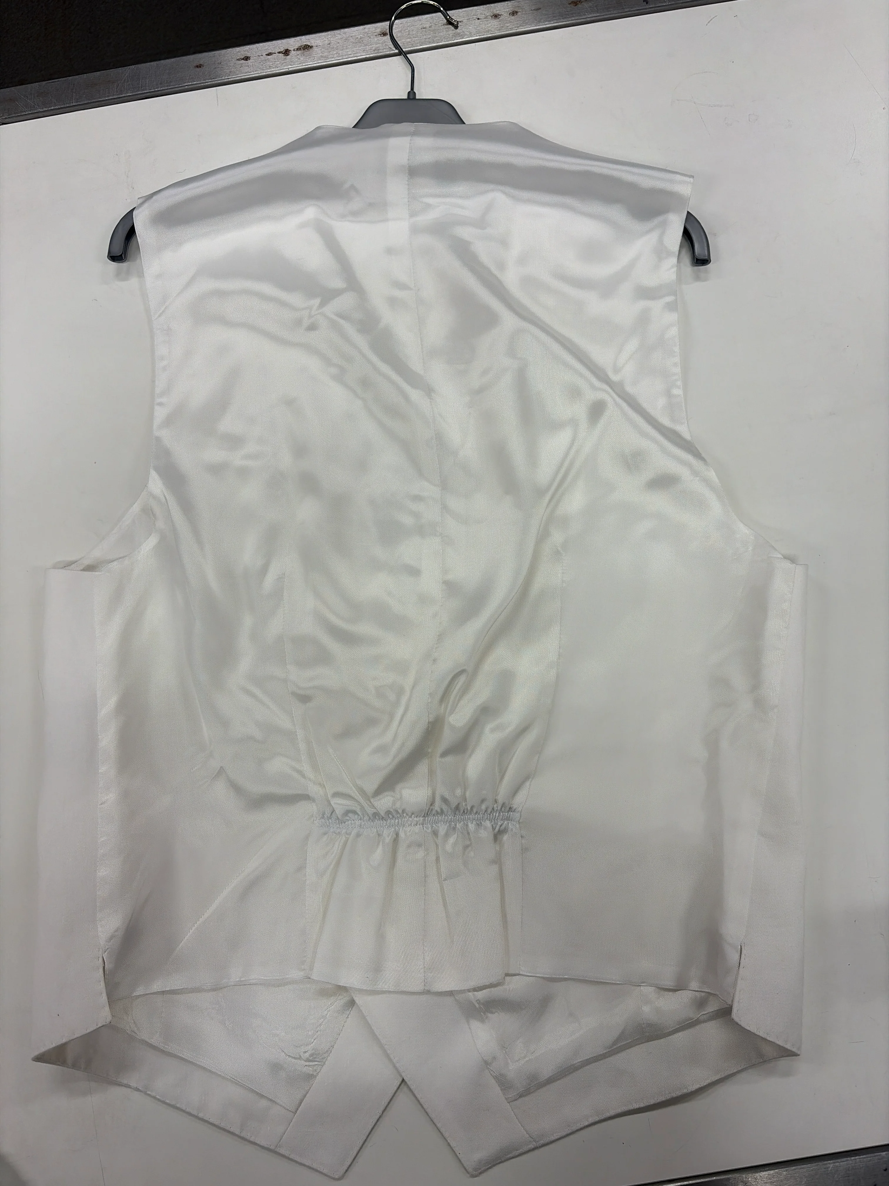 Linen Vest - Image 2