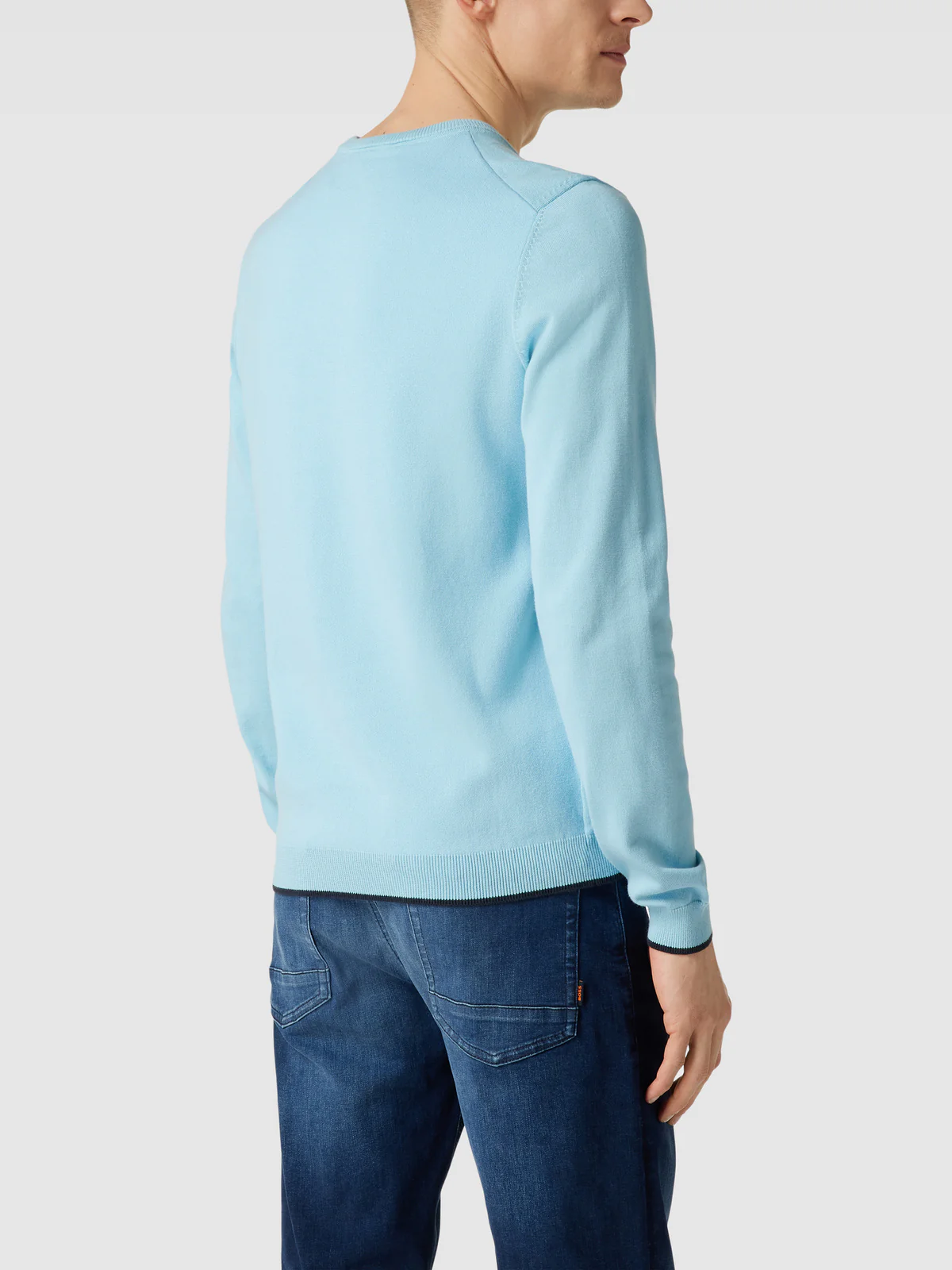 Stickad Pull-over shirt - Image 3